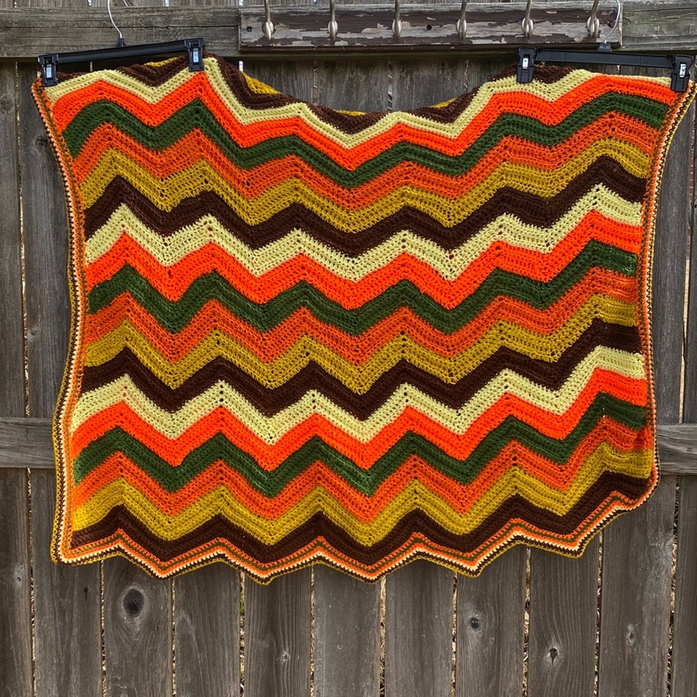 Vintage 70s Handmade Granny Crocheted Blanket Afghan